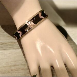 Alpaca sterling Silver Tone Mother of Pearl Shell Flower Black Inlay Cuff